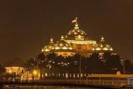 6-hour Tour of Delhi Temples & Spiritual Sites