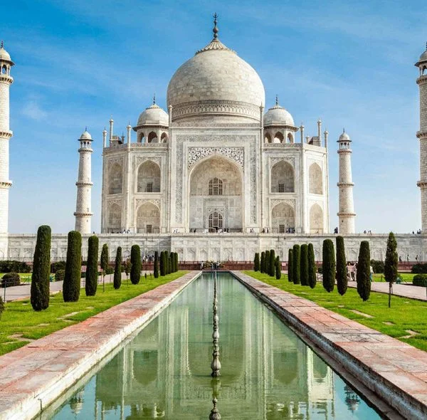 Delhi Agra Jaipur Amritsar Tour – 8 Days