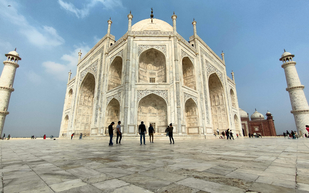 Get a Premium Car Tour of Taj Mahal And Agra From Delhi