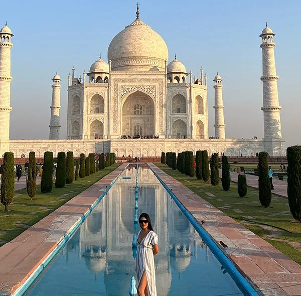 Taj Mahal Tour by Car from Delhi