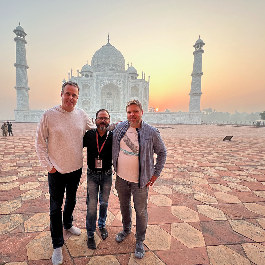 tip tour guide india
