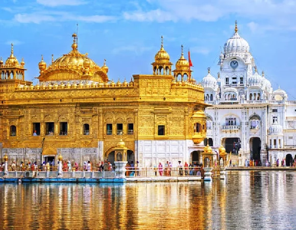 Delhi Agra Jaipur Amritsar Tour – 8 Days